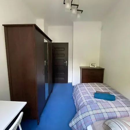 Chlodna Πανσιόν *